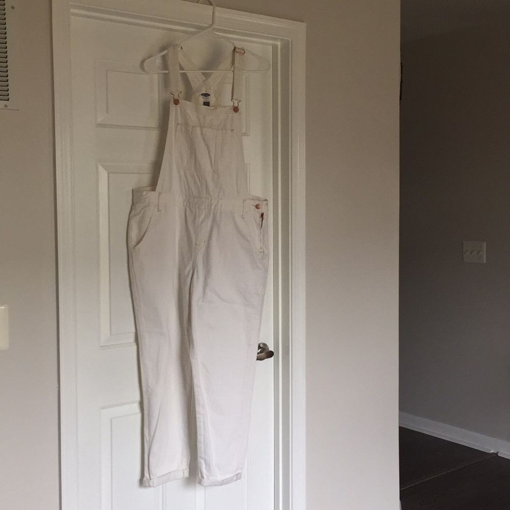 Old Navy white overall size L/G